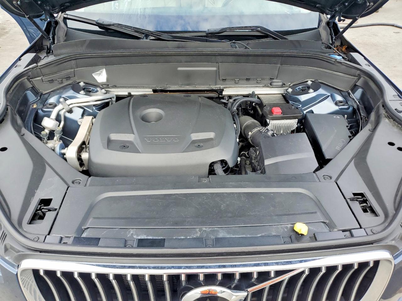 2021 VOLVO XC90