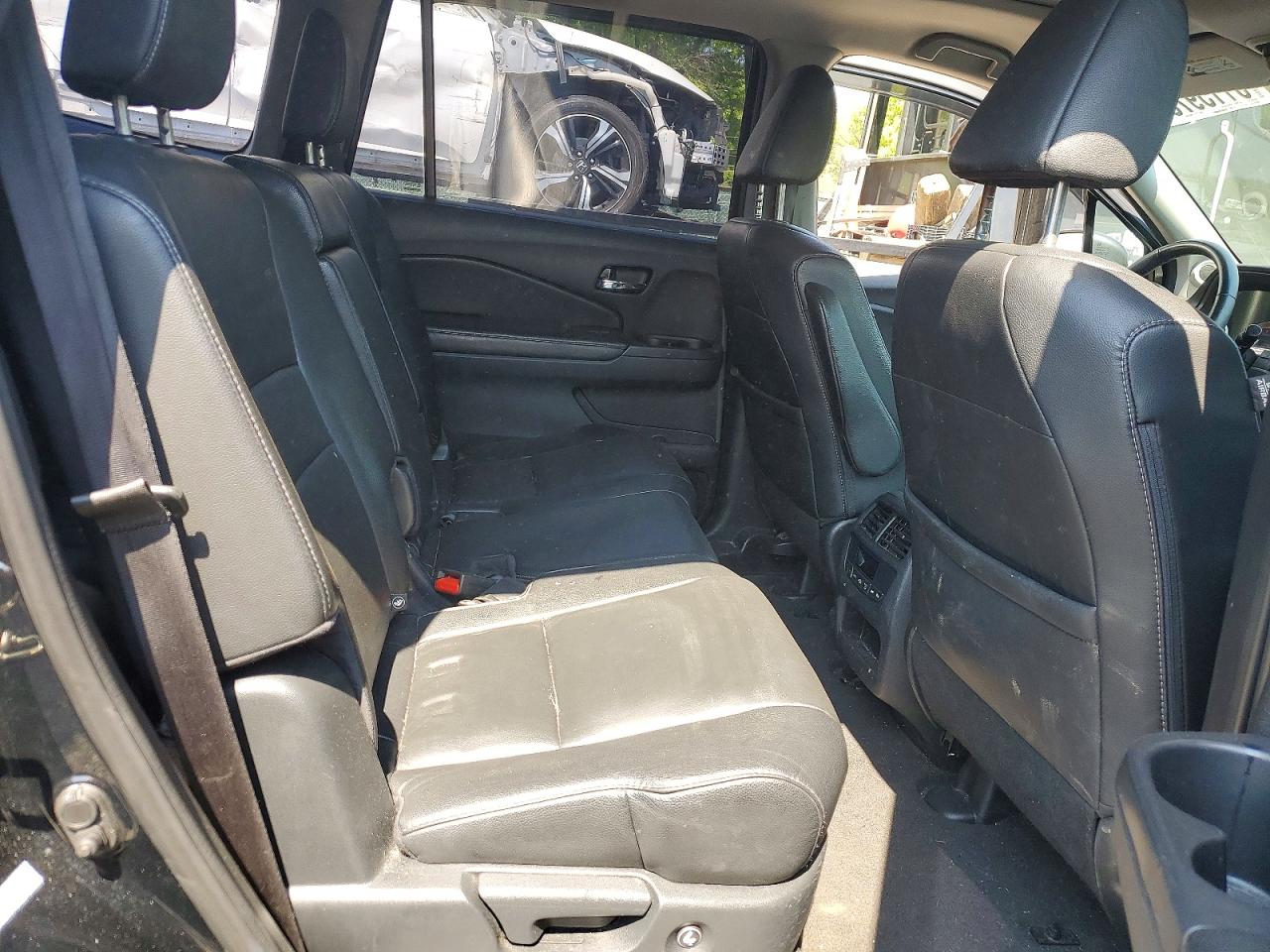 2016 HONDA PILOT
