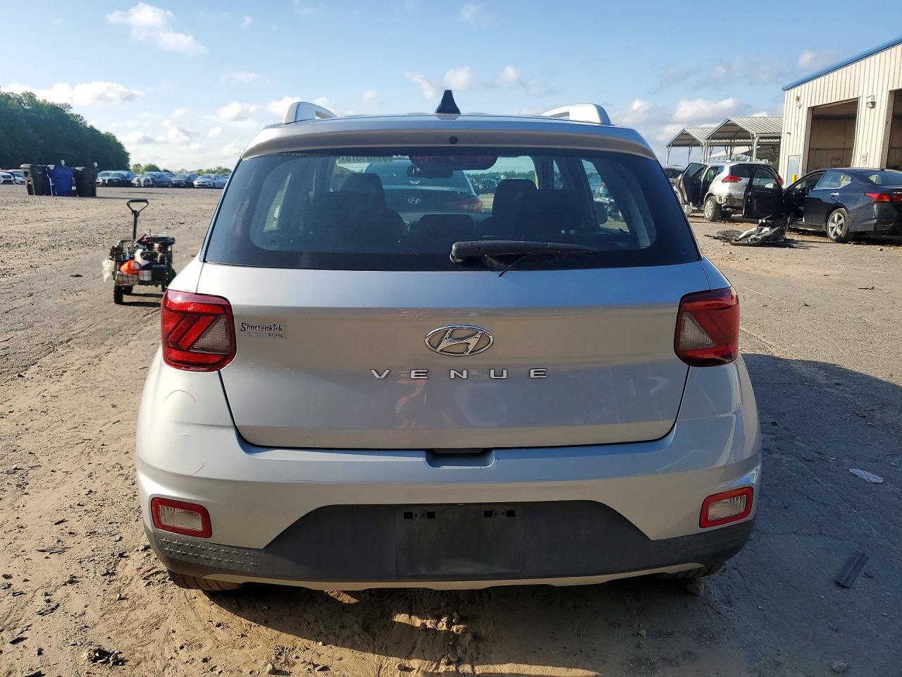 2022 HYUNDAI VENUE