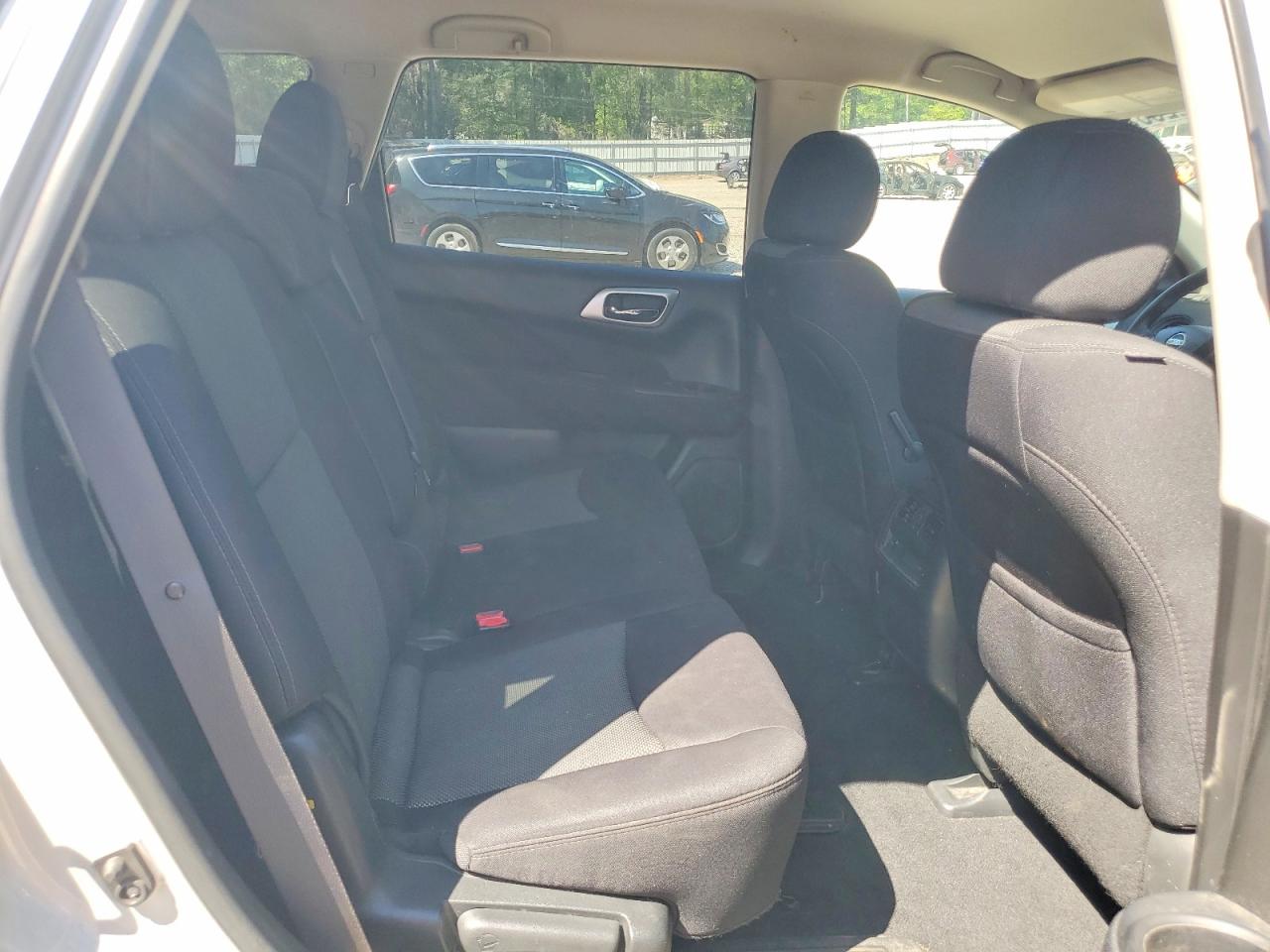 2017 NISSAN PATHFINDER