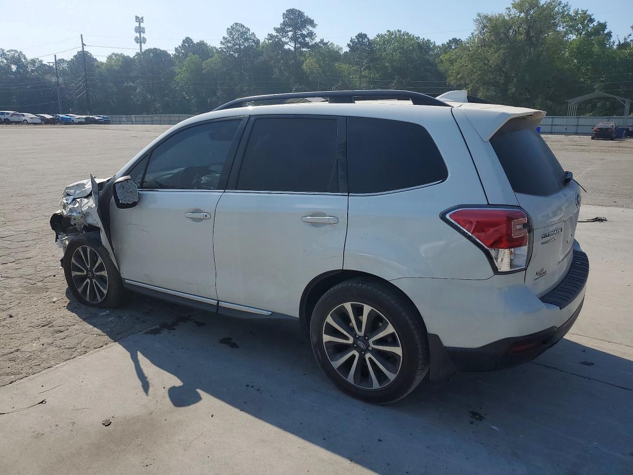 2017 SUBARU FORESTER
