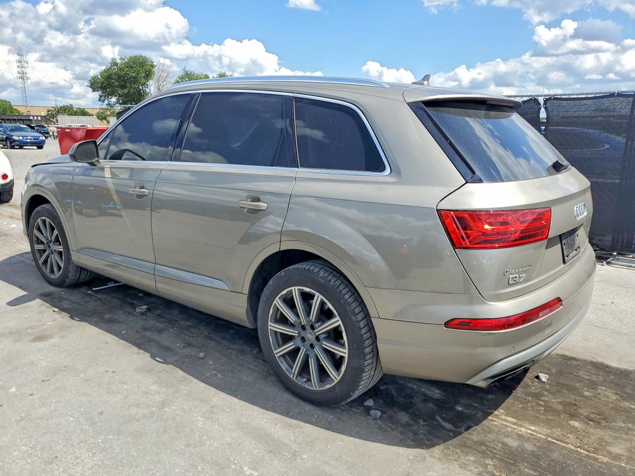 2017 AUDI Q7