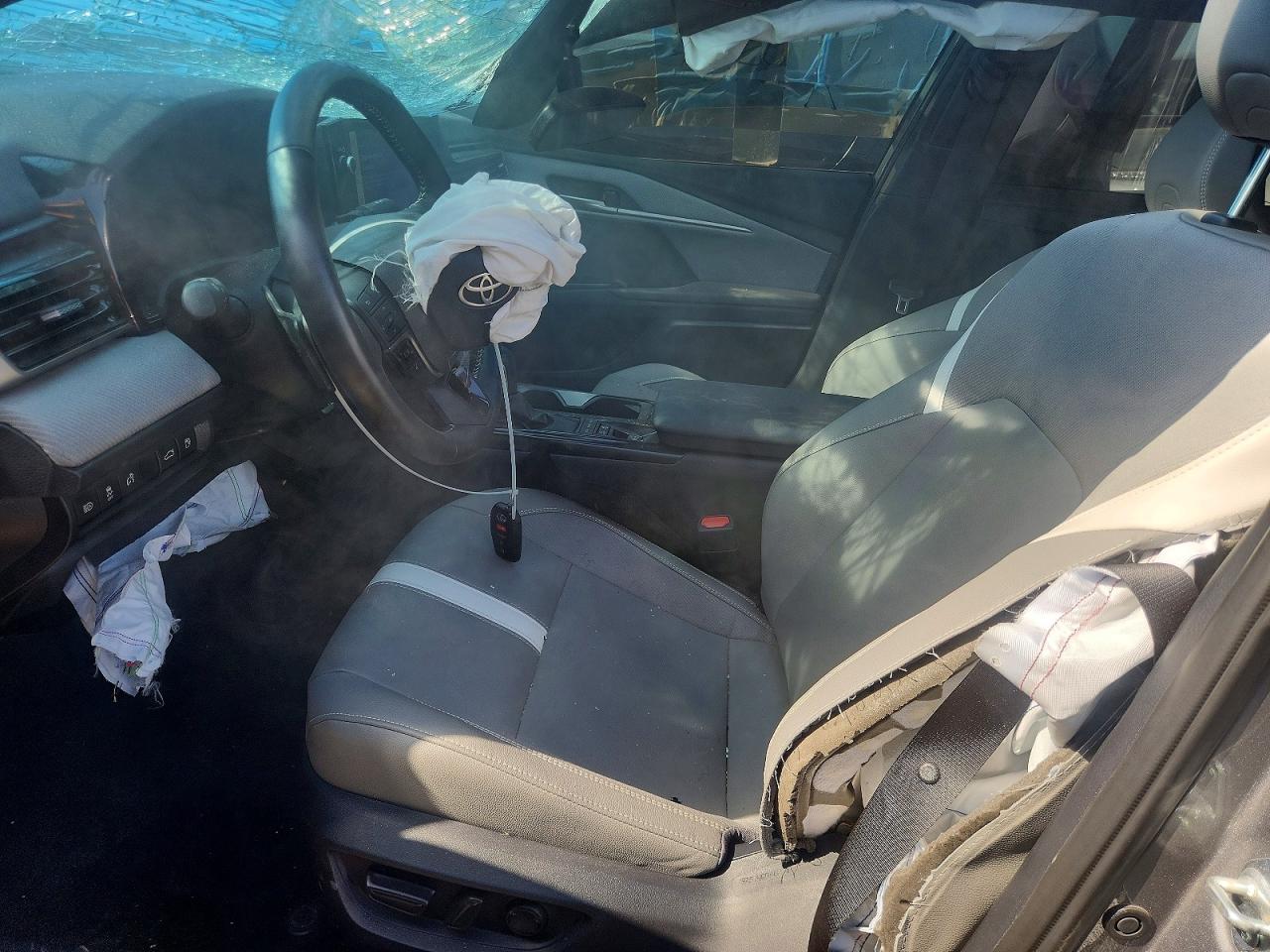 2025 TOYOTA CAMRY