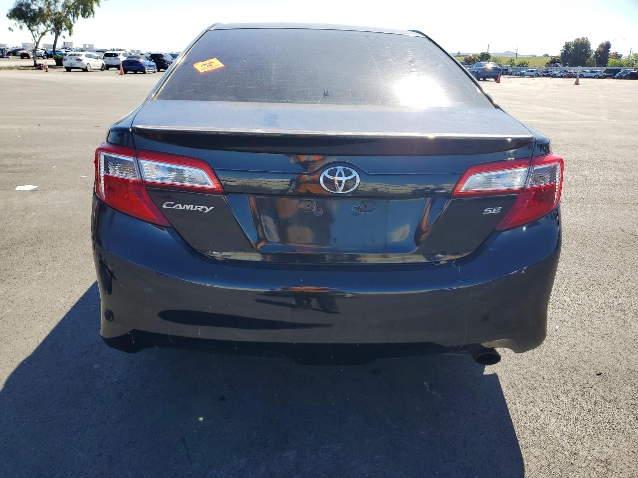 2014 TOYOTA CAMRY