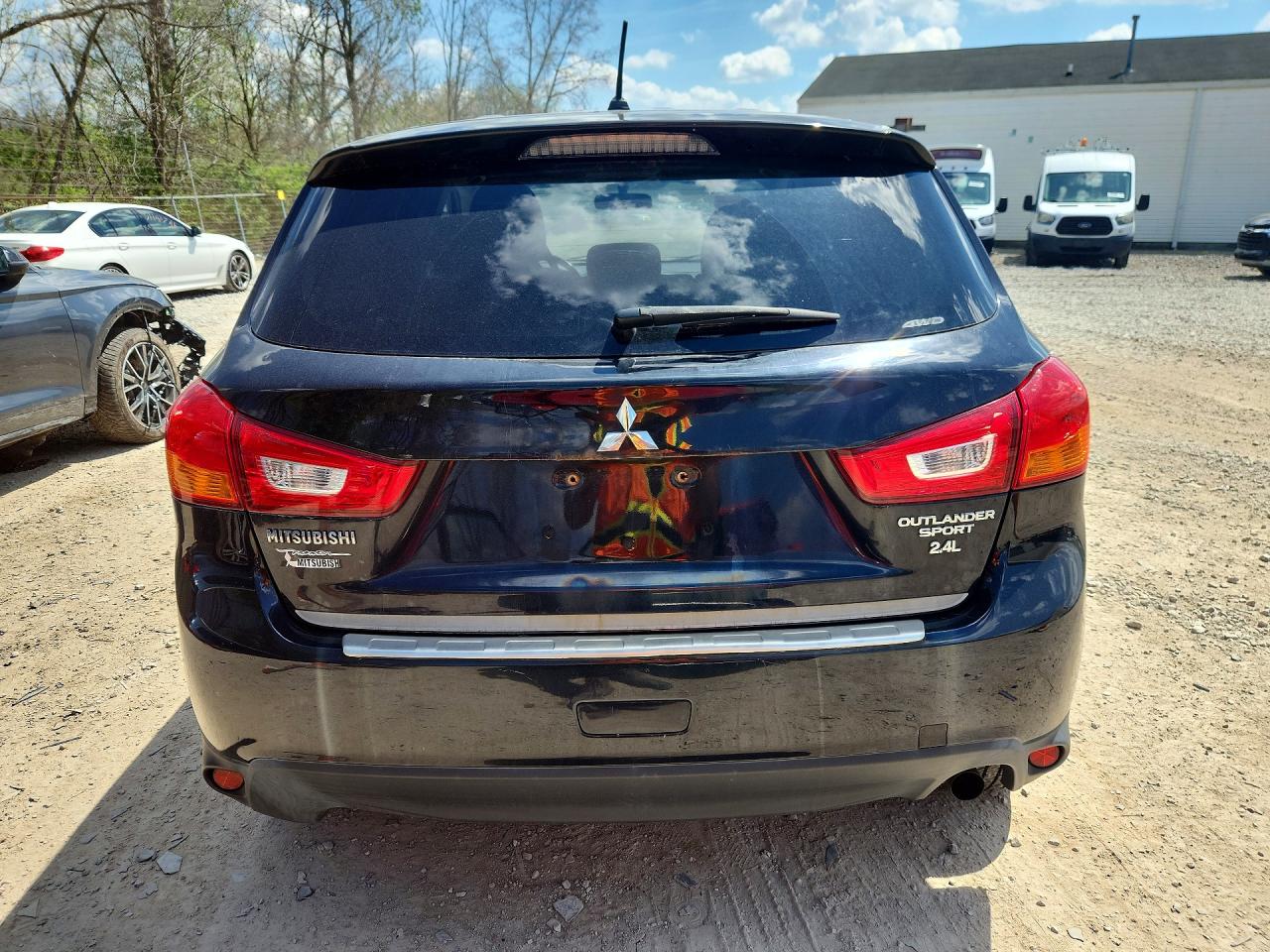2016 MITSUBISHI OUTLANDER