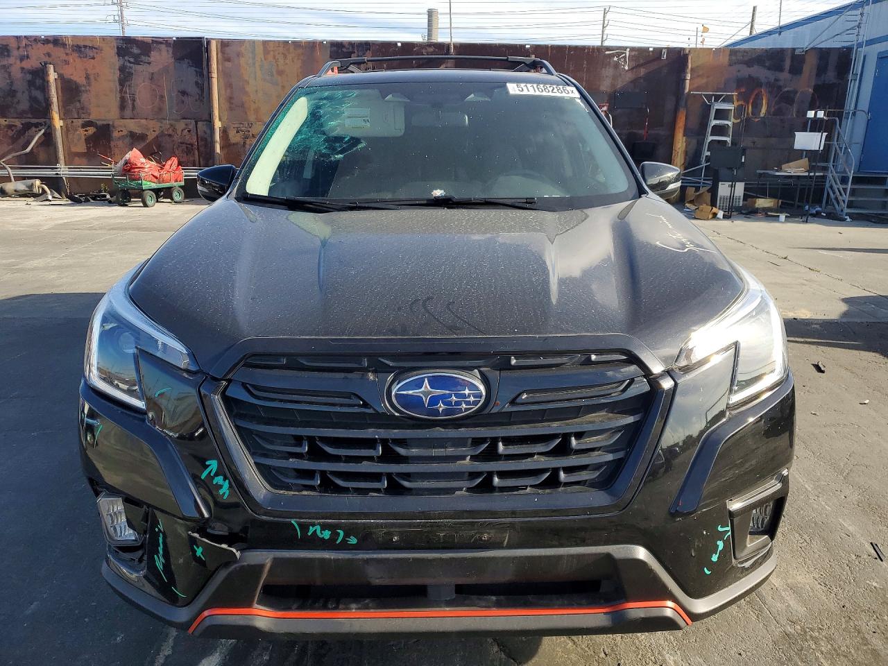 2023 SUBARU FORESTER