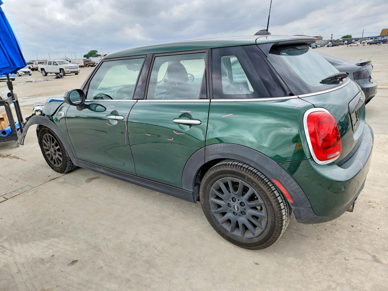 2016 MINI COOPER