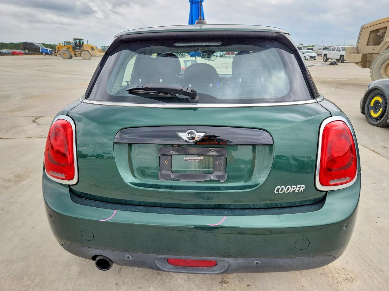 2016 MINI COOPER