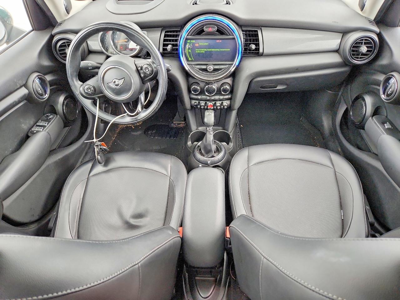 2016 MINI COOPER