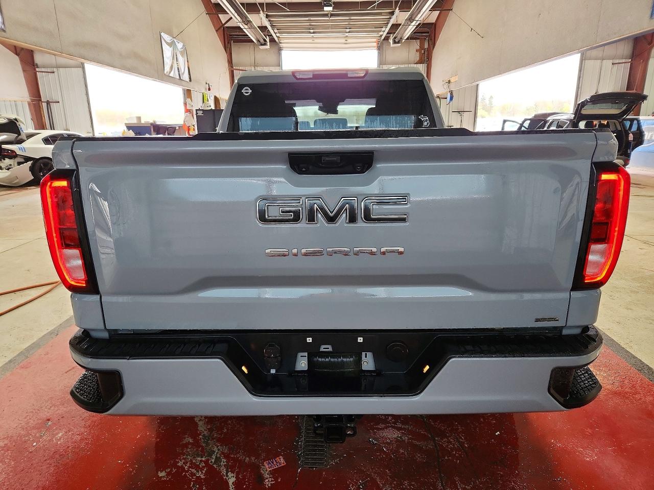2024 GMC SIERRA