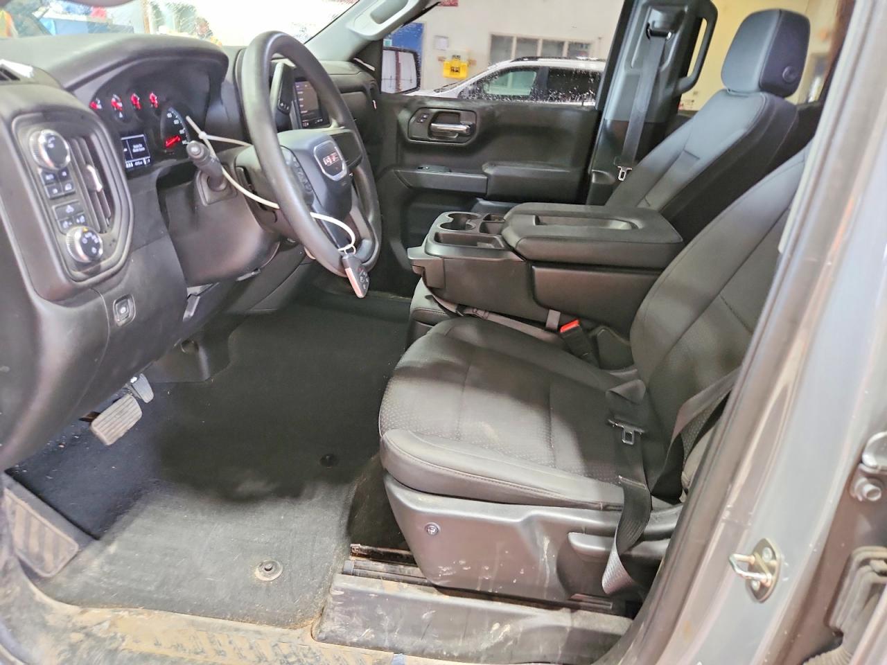 2024 GMC SIERRA