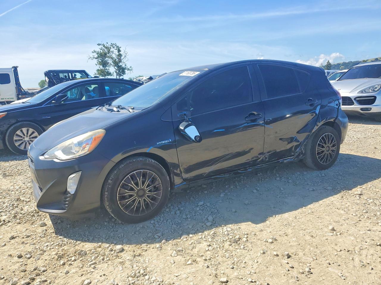 2016 TOYOTA PRIUS