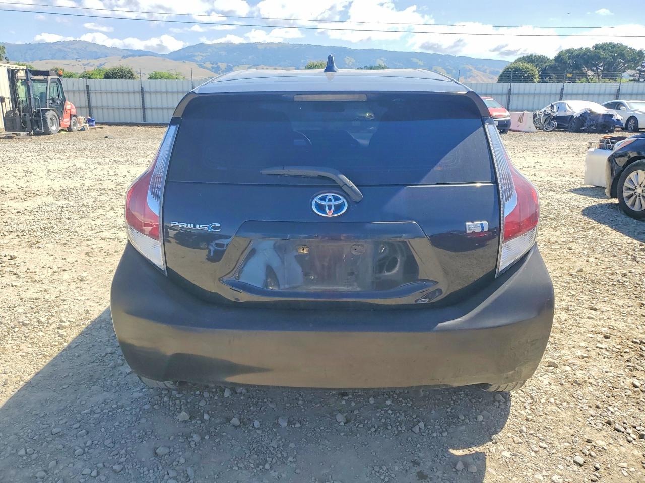 2016 TOYOTA PRIUS