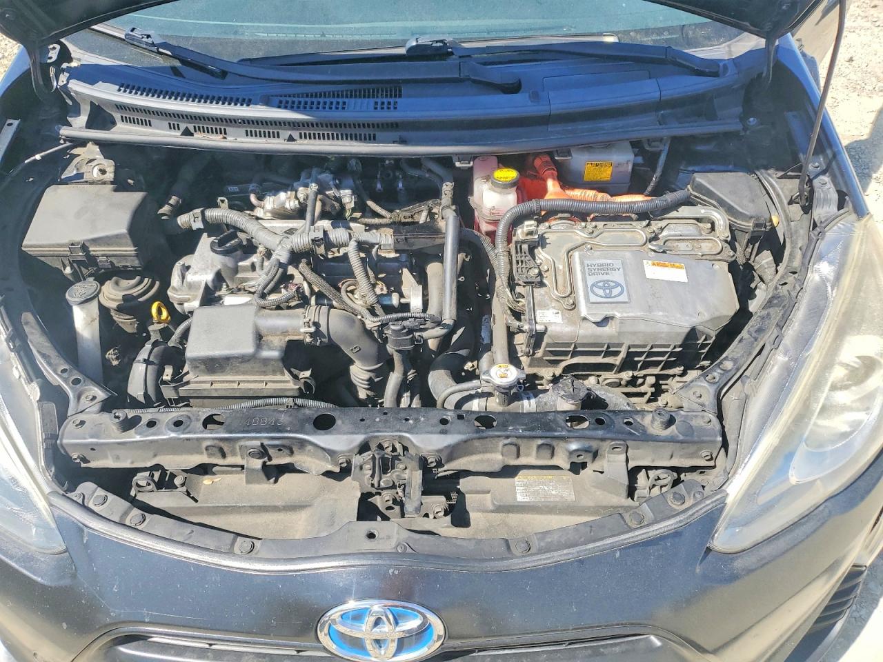 2016 TOYOTA PRIUS