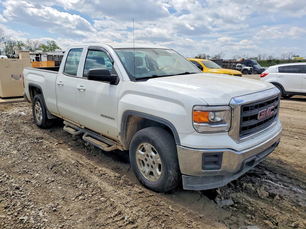 2015 GMC SIERRA