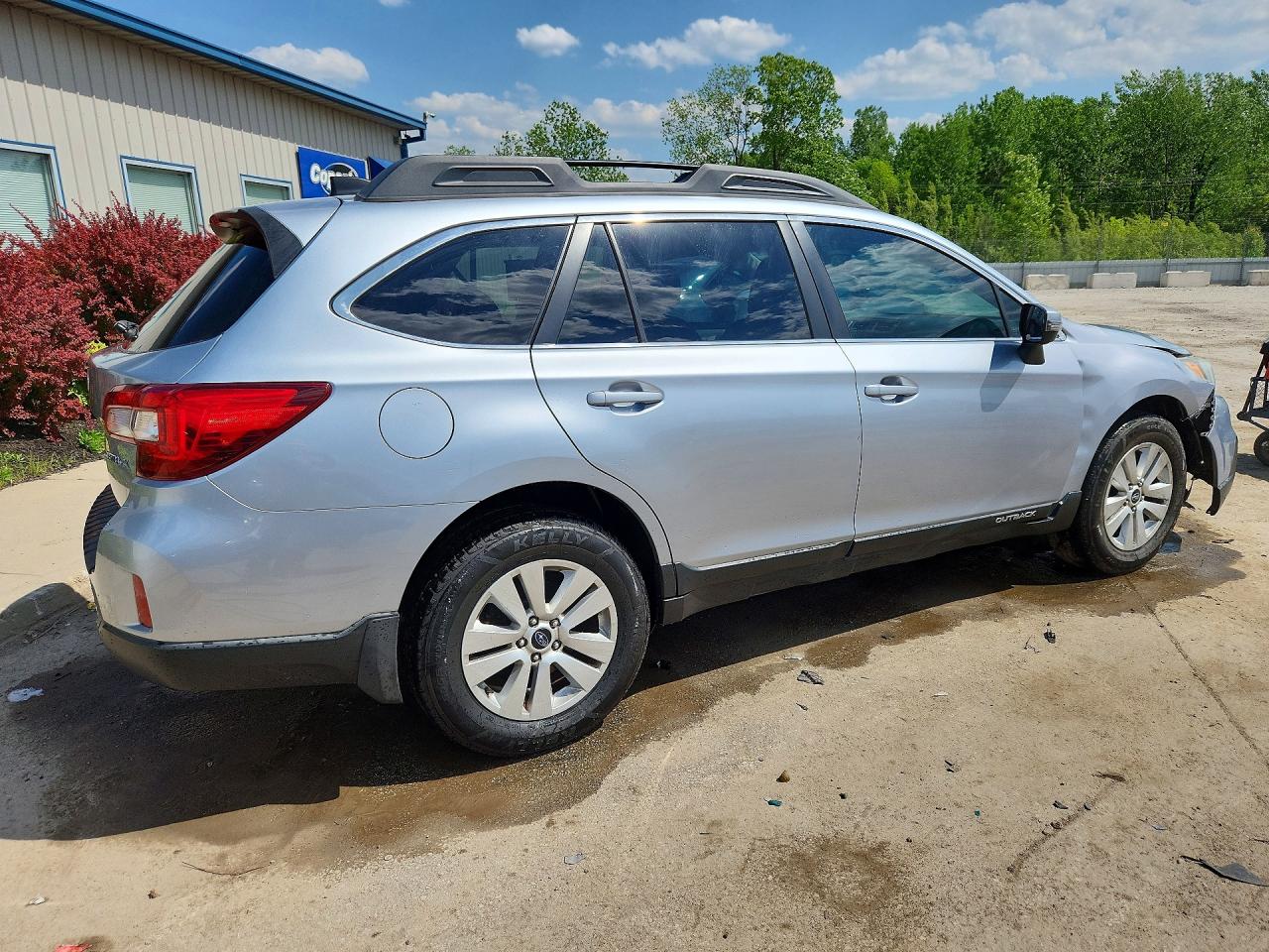 2016 SUBARU OUTBACK