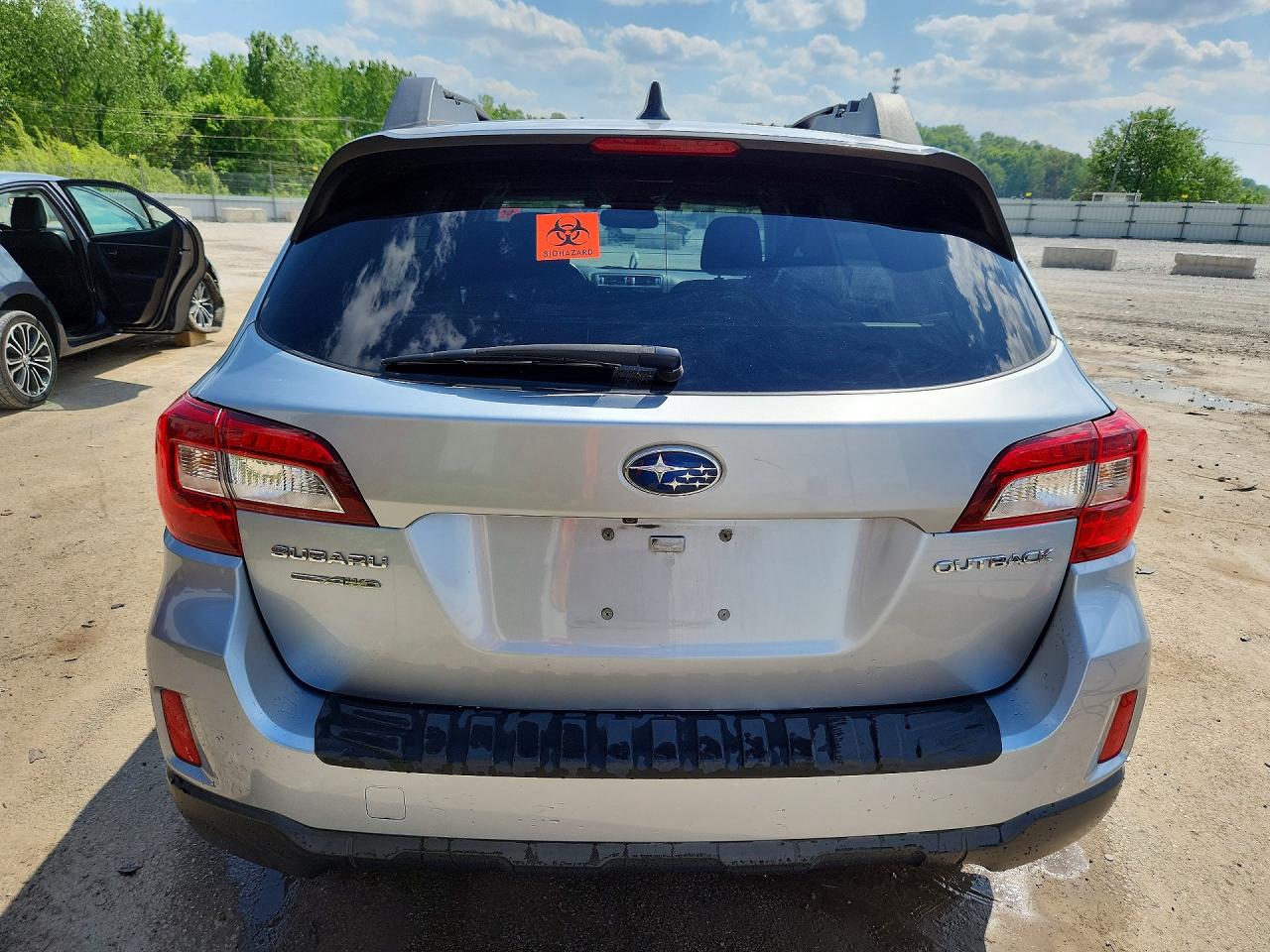 2016 SUBARU OUTBACK