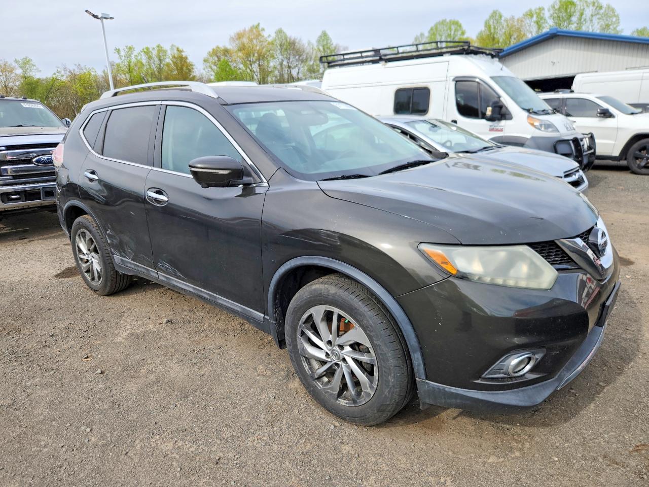 2015 NISSAN ROGUE