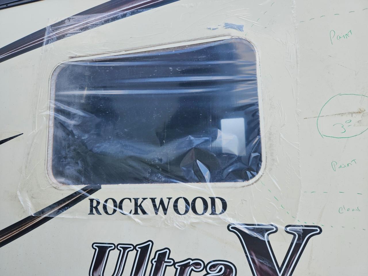 2016 ROCKWOOD ULTRA V