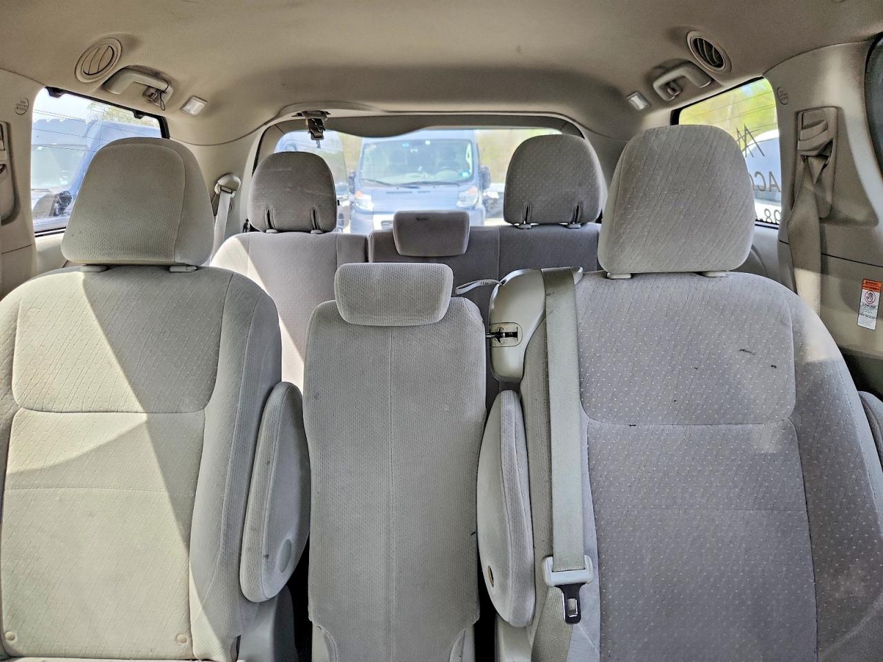 2017 TOYOTA SIENNA