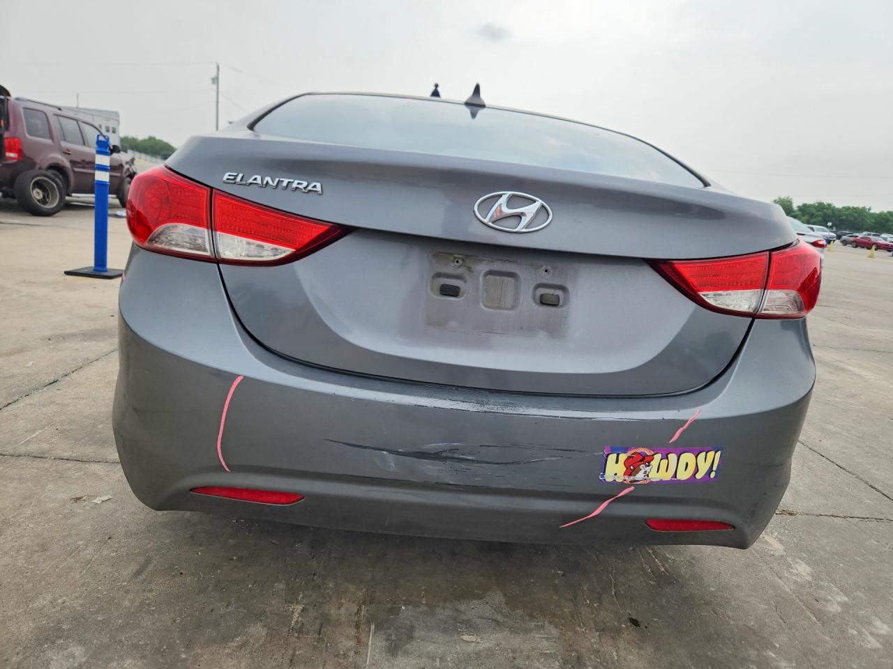 2013 HYUNDAI ELANTRA