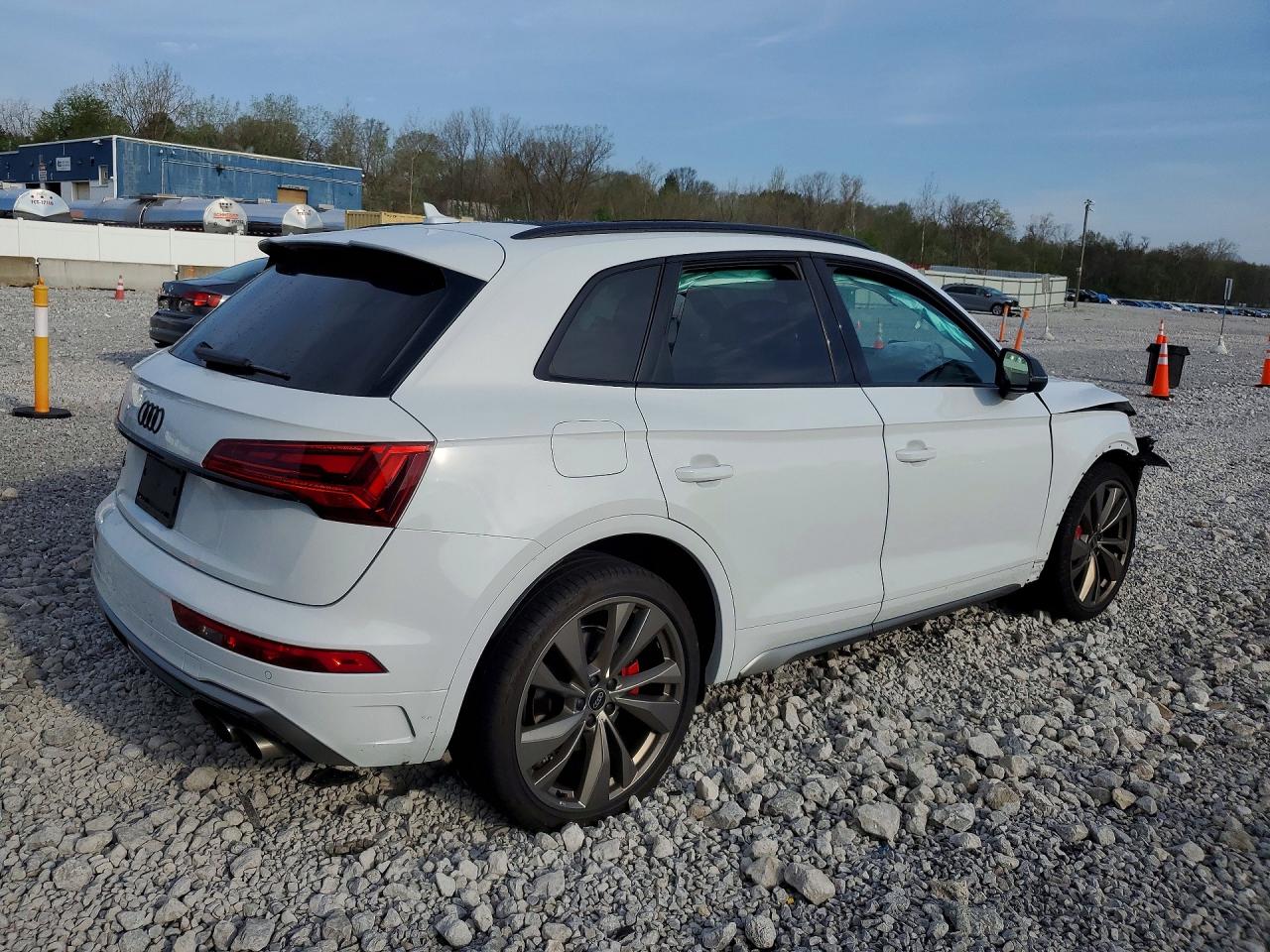 2025 AUDI SQ5
