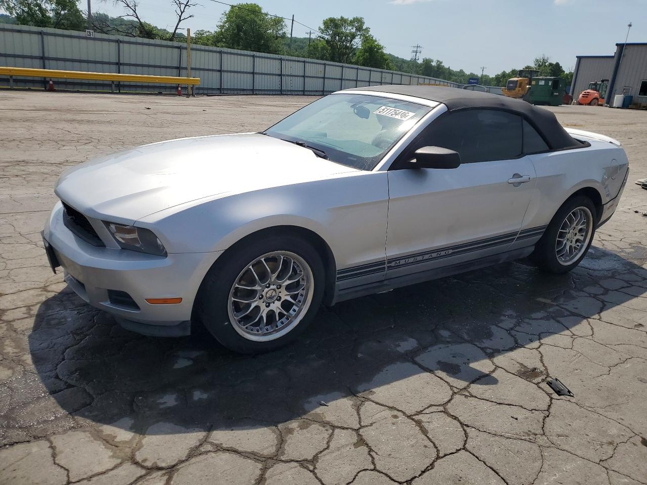 2011 FORD MUSTANG