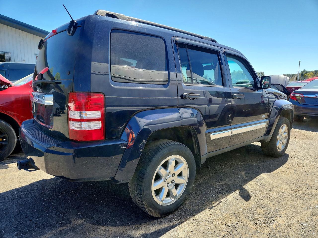 2012 JEEP LIBERTY