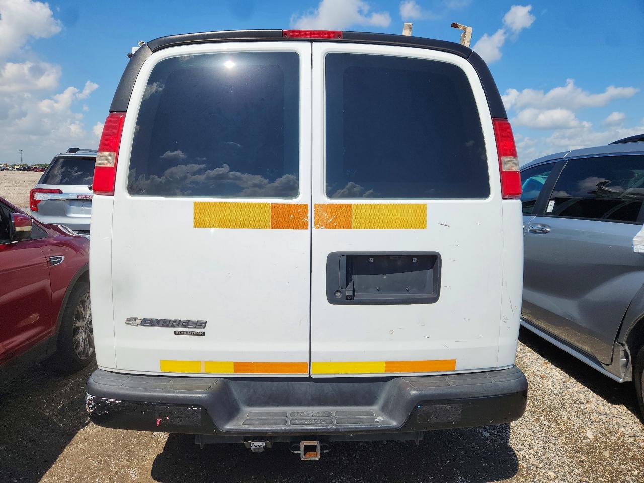 2016 CHEVROLET EXPRESS