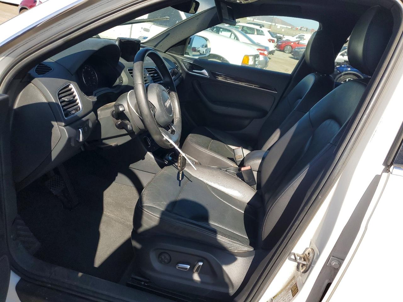 2016 AUDI Q3