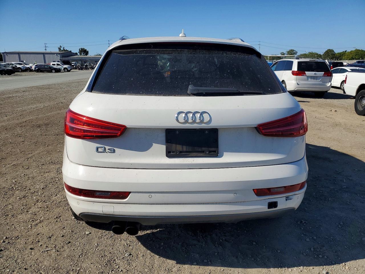 2016 AUDI Q3