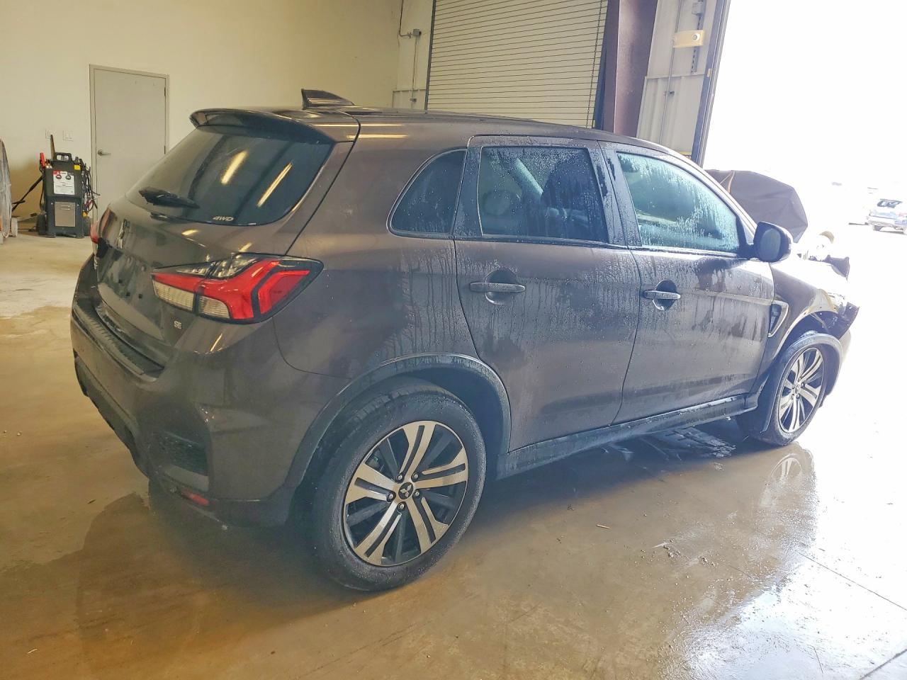 2025 MITSUBISHI OUTLANDER