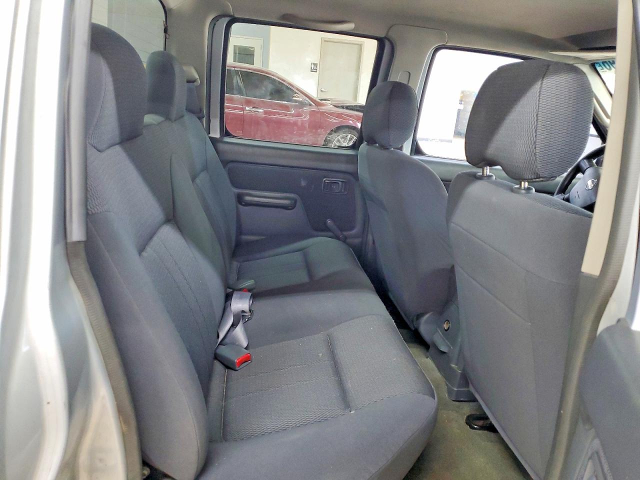 2002 NISSAN FRONTIER