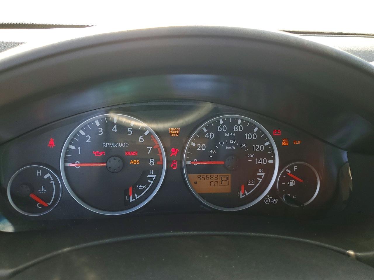 2011 NISSAN PATHFINDER