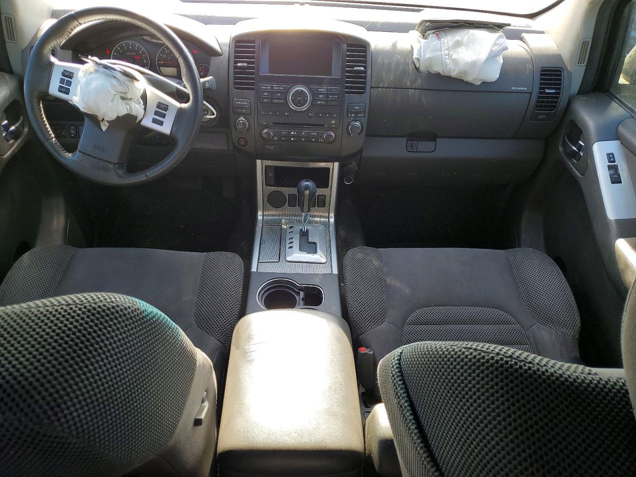 2011 NISSAN PATHFINDER