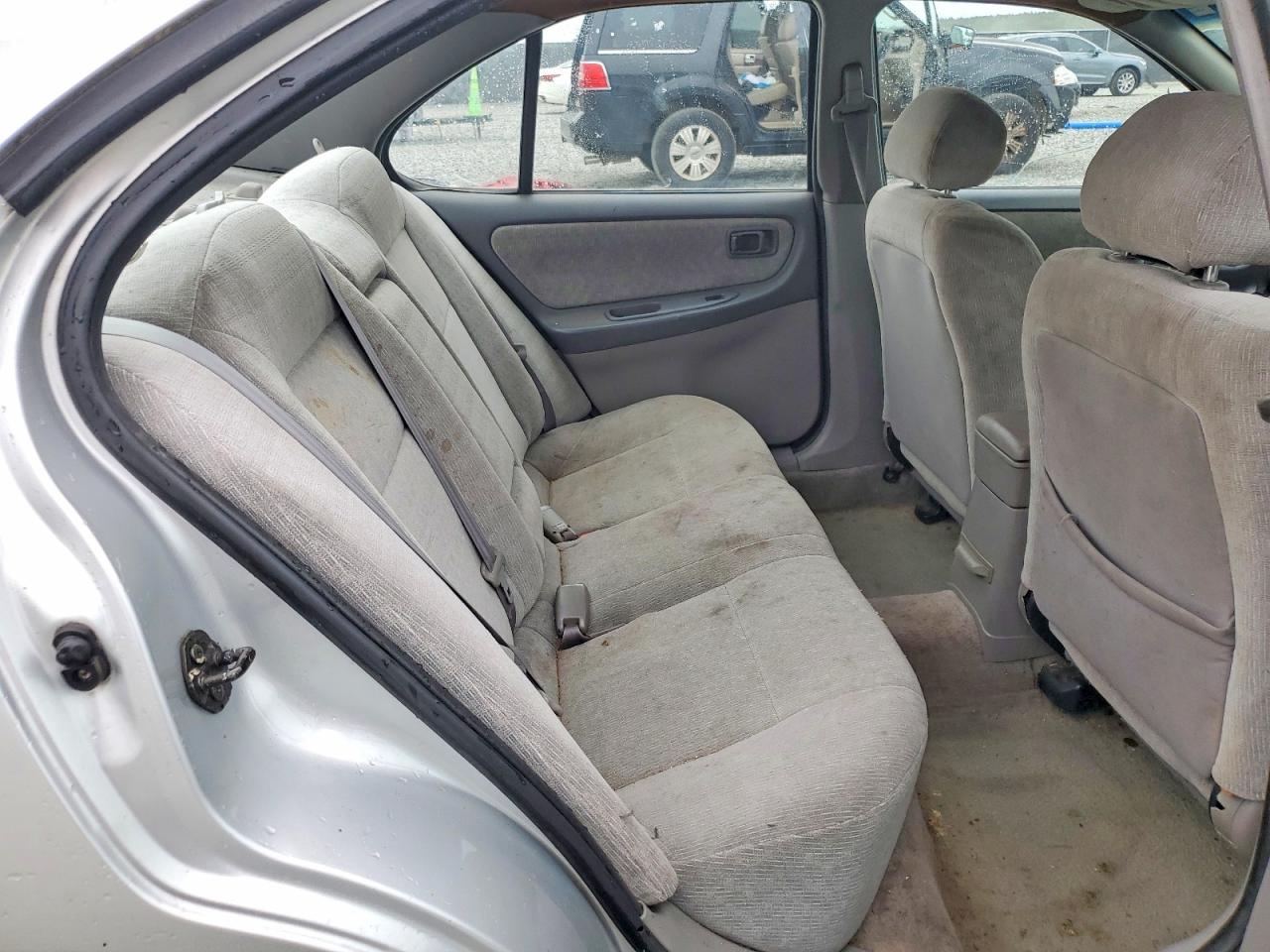 2001 NISSAN ALTIMA