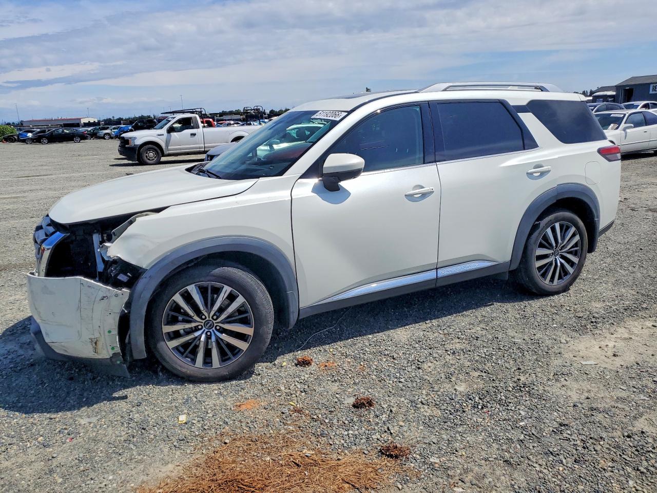 2022 NISSAN PATHFINDER
