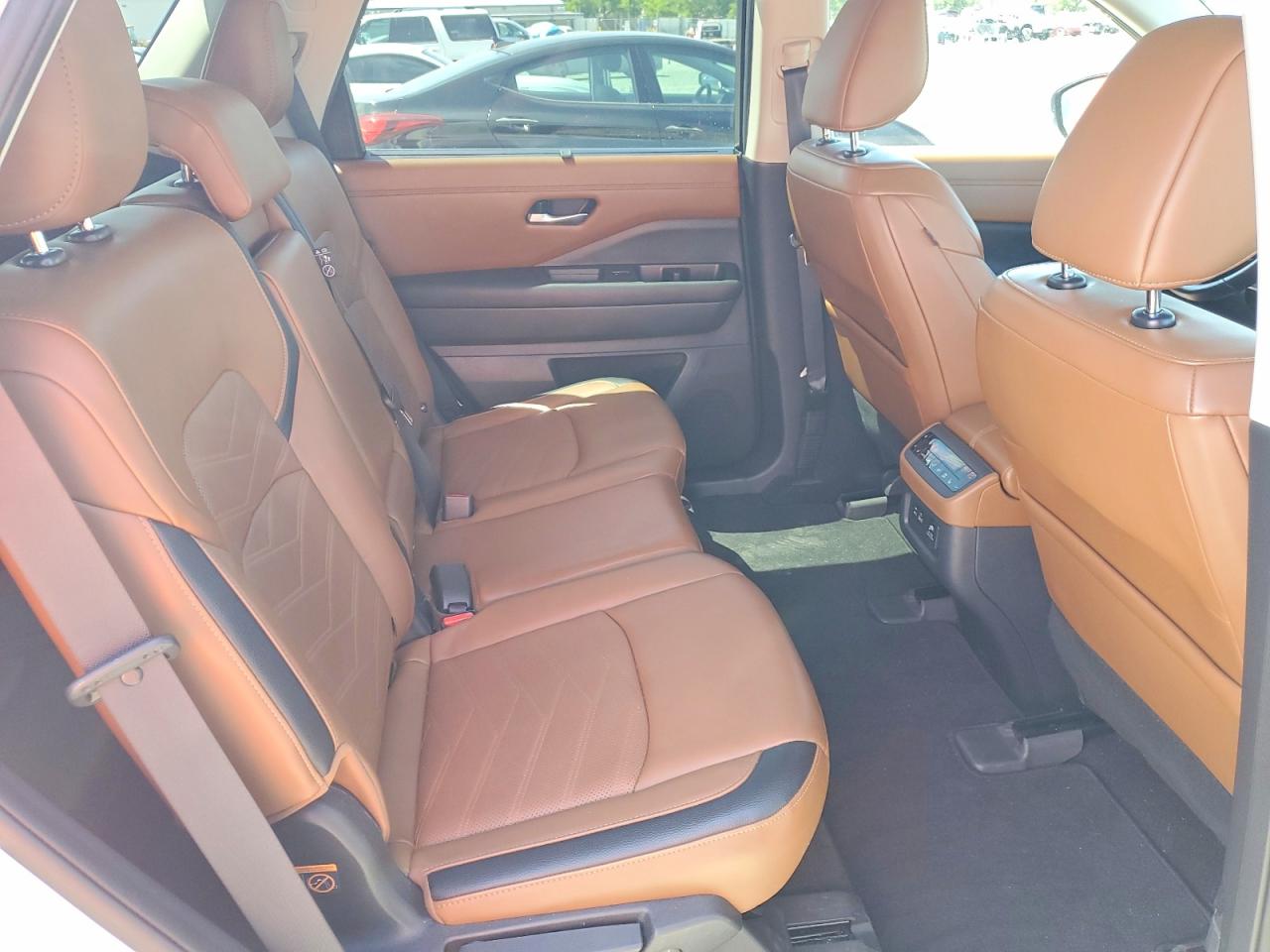 2022 NISSAN PATHFINDER
