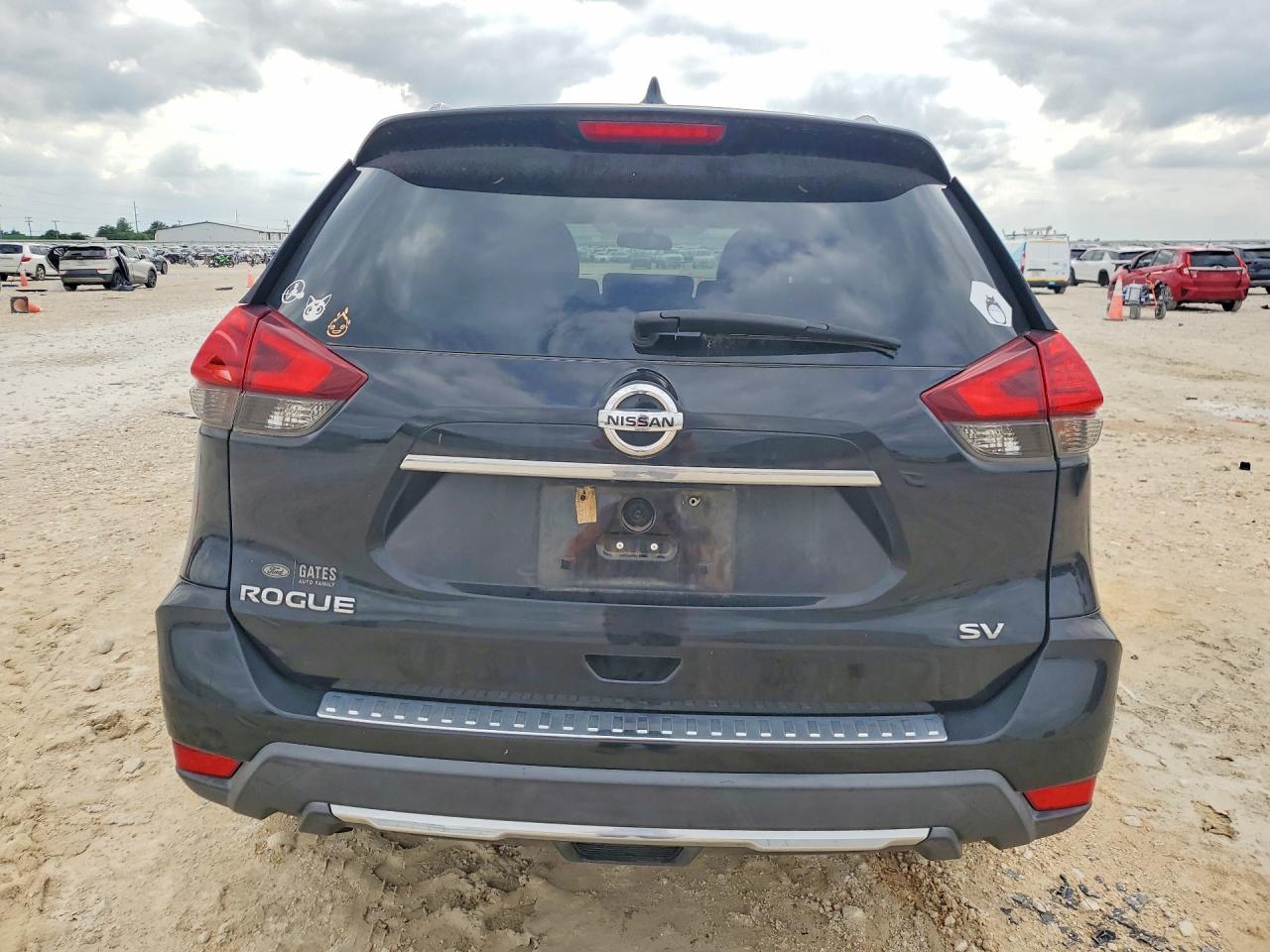2017 NISSAN ROGUE