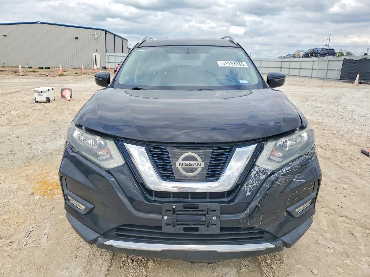 2017 NISSAN ROGUE