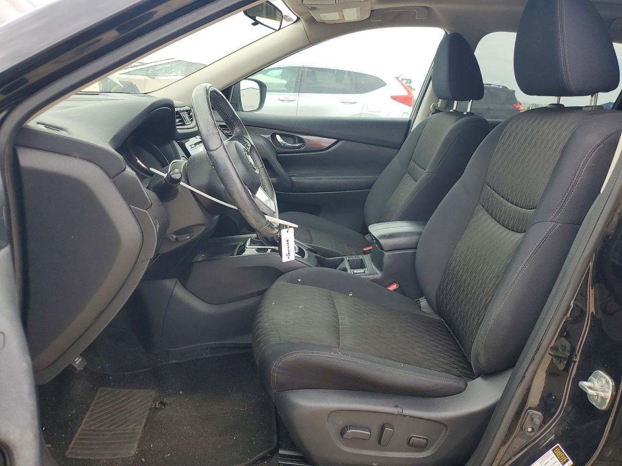 2017 NISSAN ROGUE