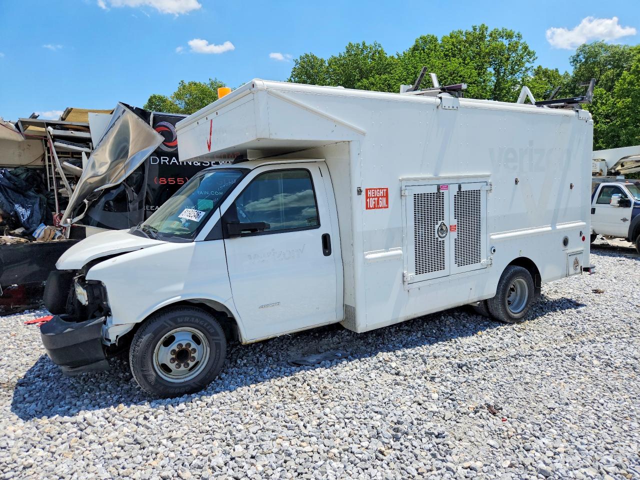 2017 CHEV EXPRESS