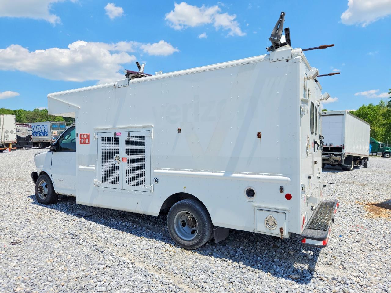 2017 CHEV EXPRESS