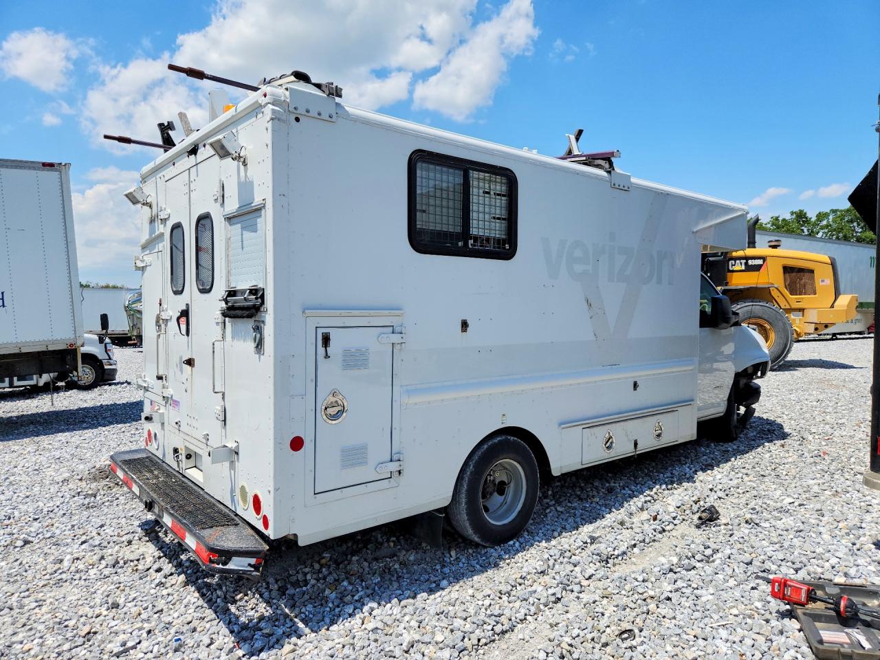2017 CHEV EXPRESS