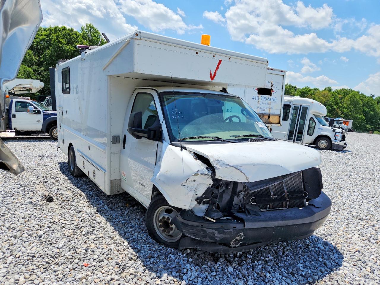 2017 CHEV EXPRESS