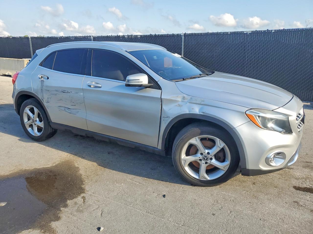 2018 MERCEDES-BENZ GLA-CLASS