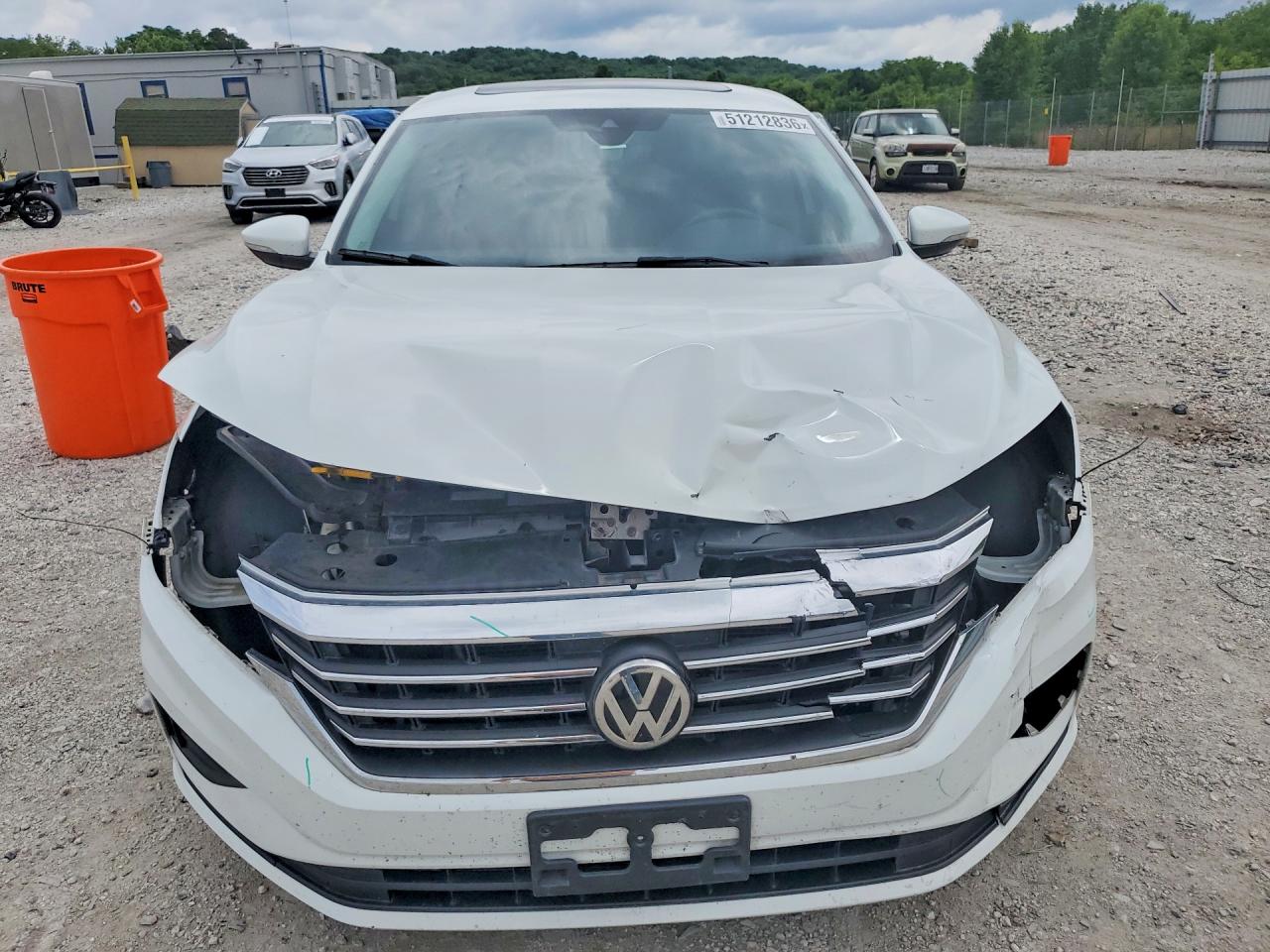 2021 VOLKSWAGEN PASSAT