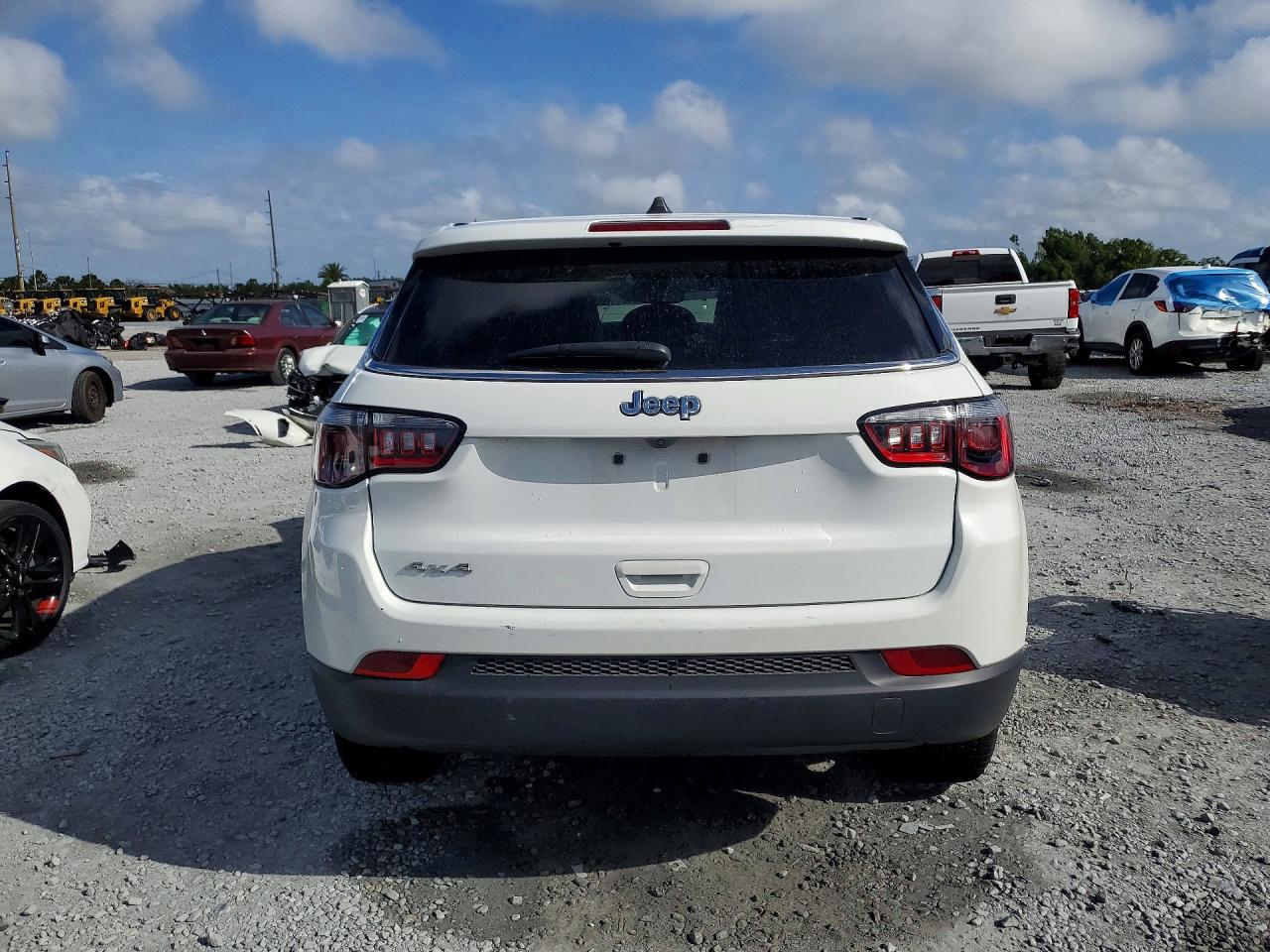 2023 JEEP COMPASS