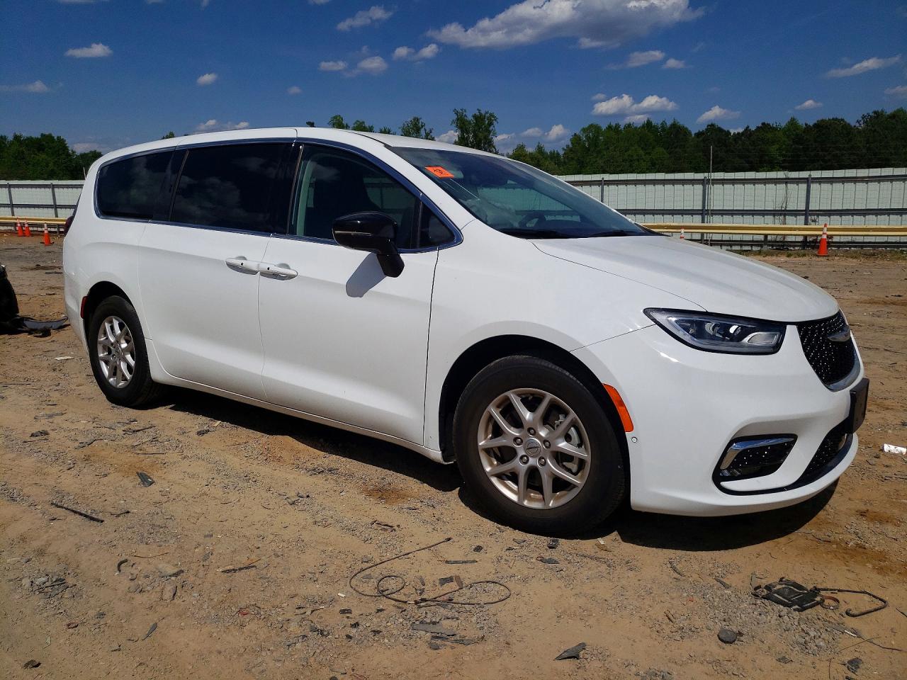2024 CHRYSLER PACIFICA