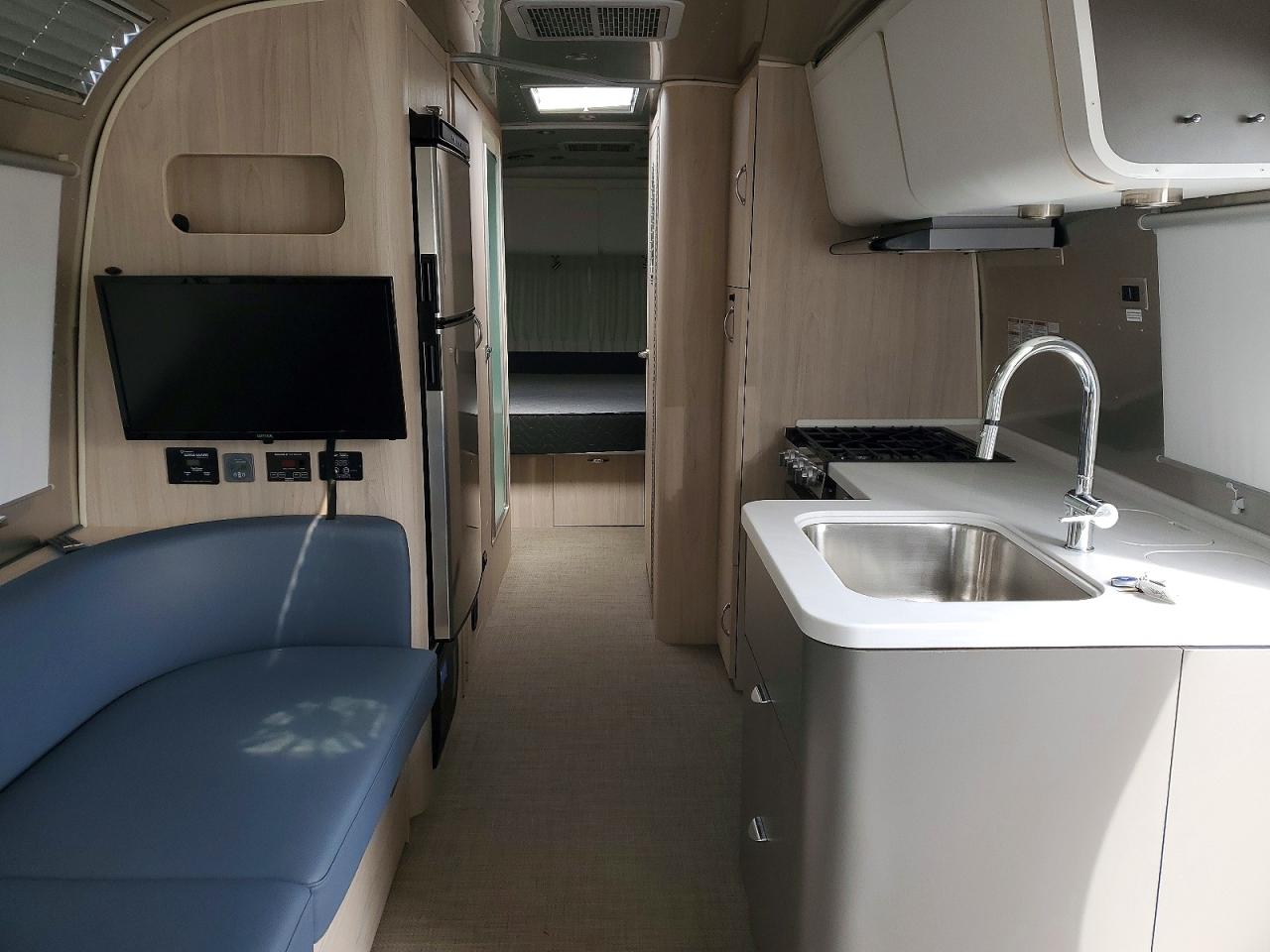 2024 AIRSTREAM TRAILER